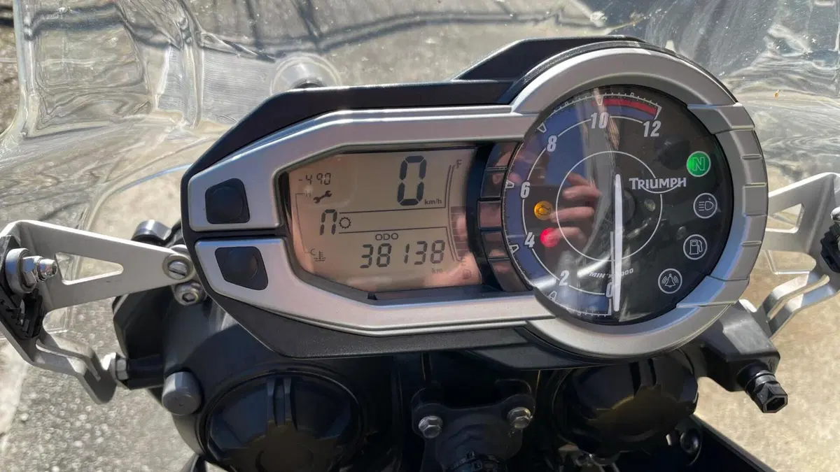 Triumph Tiger 800 ABS (2010 - 14)  (10)