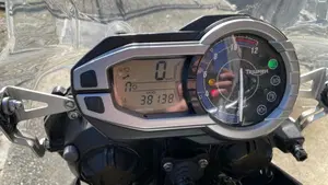 Triumph Tiger 800 ABS (2010 - 14)  (10)