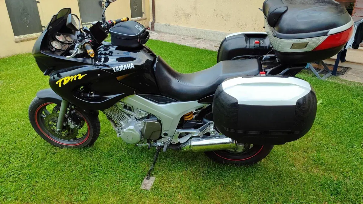 Yamaha   (9)