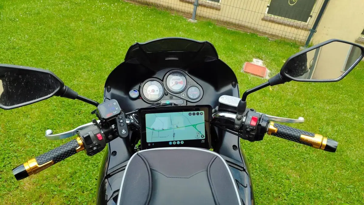 Yamaha   (12)