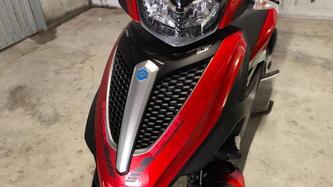 Piaggio Mp3 300 Sport LT NO ABS (2017 - 18) usata