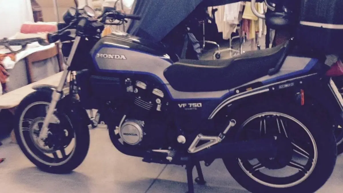 Honda VF 750 S (1985 - 87) 