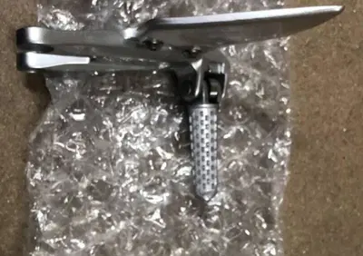 PEDANA ANTERIORE SINISTRA COMPLETA PER HONDA CBR 1 - Annuncio 9934668
