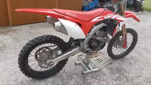 Honda CRF 250R (2019)  (3)
