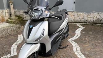 Piaggio Beverly 300 ABS-ASR (2021 - 25) usata
