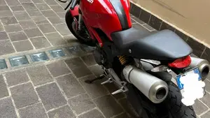 Ducati Monster 696 (2008 - 13)  (4)