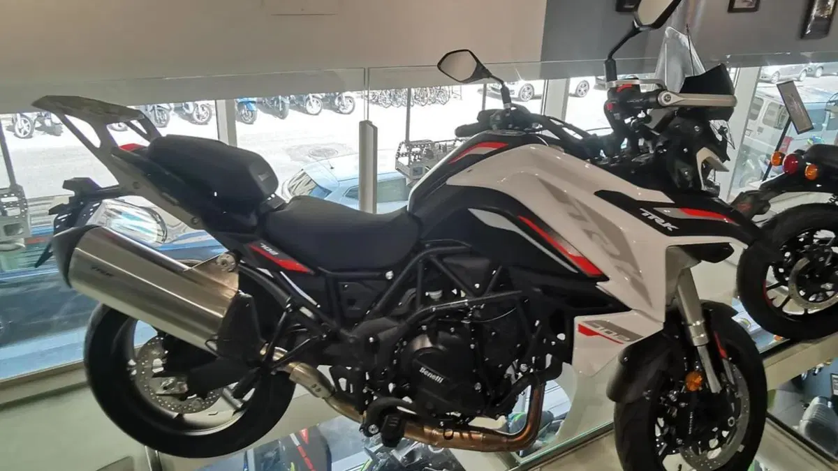 Benelli TRK 702 (2023 - 25)  (5)