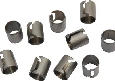 Spine di centraggio coperchio primaria per Softail  - Annuncio 9935618