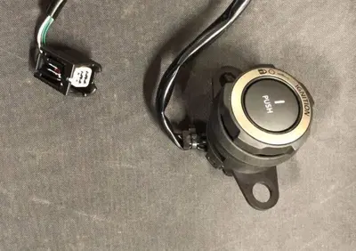 PULSANTE AVVIAMENTO PER HONDA CBR 1000 RR-R CODICE - Annuncio 9935677