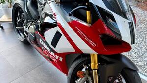 Ducati Panigale V2 Superquadro Final Edition (2024) 