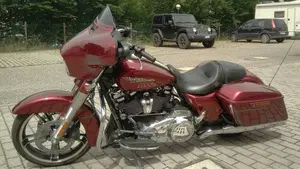 Harley-Davidson 107 Street Glide Special (2017 - 19) - FLHXS  (2)