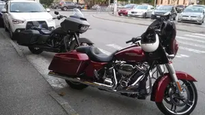 Harley-Davidson 107 Street Glide Special (2017 - 19) - FLHXS  (11)