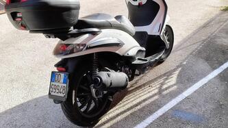 Piaggio Beverly 250 i.e. (2004 - 06) usata