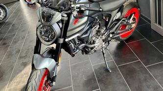 Ducati Monster 937 + (2021 - 25) usata