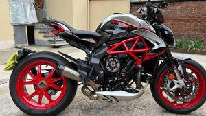MV Agusta Dragster 800 RC SCS (2022 - 25) 