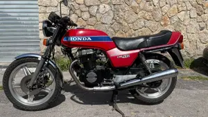 Honda  