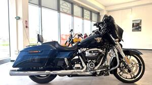 Harley-Davidson 107 Street Glide (2017 - 19) - FLHX 
