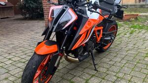 KTM 1290 Super Duke R (2022 - 23) 