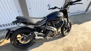 Ducati Scrambler 800 Icon Dark (2021 - 22)  (2)