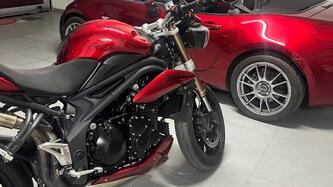 Triumph Speed Triple 1050 (2011 - 13) usata