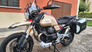 Moto Guzzi V85 TT Travel (2021 - 23) 