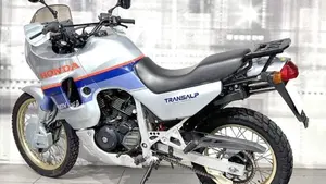 Honda Transalp XL 600V (1987 - 90)  (2)