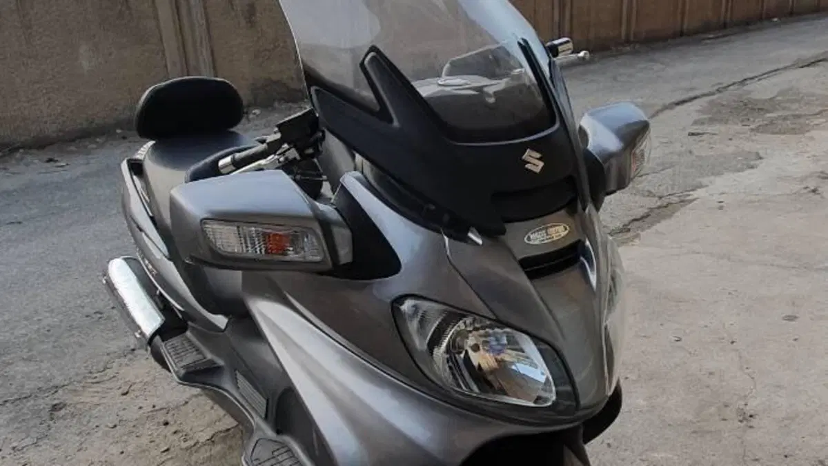 Suzuki Burgman AN 650 Executive ABS (2006 - 12)  (2)