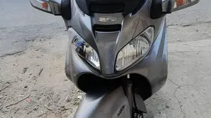 Suzuki Burgman AN 650 Executive ABS (2006 - 12)  (5)