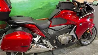 Honda VFR 1200 F ABS (2009 - 16) usata