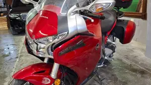 Honda VFR 1200 F ABS (2009 - 16)  (4)