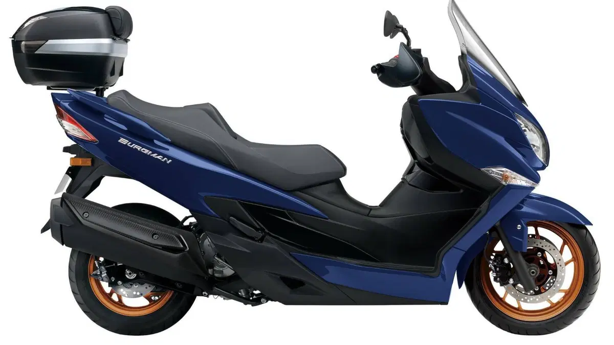 Suzuki Burgman 400 Comfort (2026)  (2)