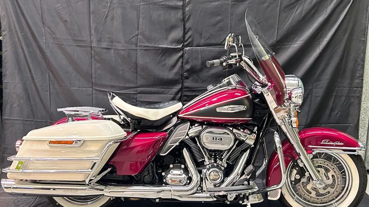 Harley-Davidson Electra Glide Highway King (2023) 