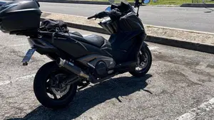 Kymco AK 550 ETS (2021 - 26)  (6)