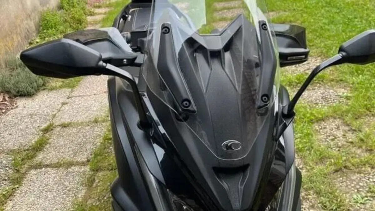 Kymco AK 550 ETS (2021 - 26)  (7)