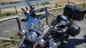 Kawasaki Vulcan VN 900 Classic (2006 - 10)  (3)