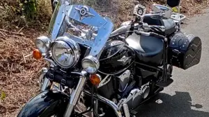 Kawasaki Vulcan VN 900 Classic (2006 - 10)  (4)