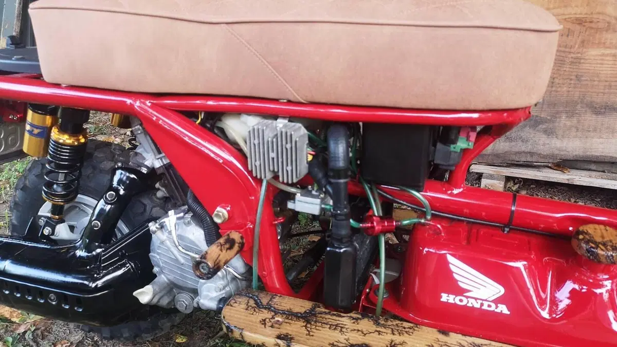 Honda CN 250  (8)
