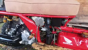 Honda CN 250  (8)