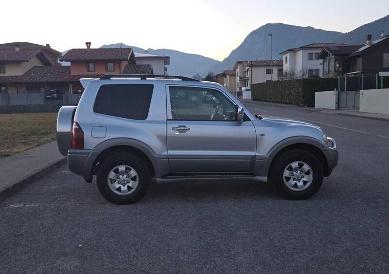 Mitsubishi Pajero 3.2 16V DI-D 3p. GLS2
