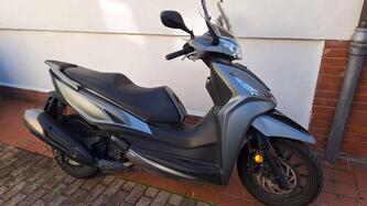 Kymco Agility 300 + (2020) usata