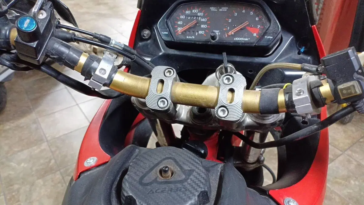 Honda   (8)