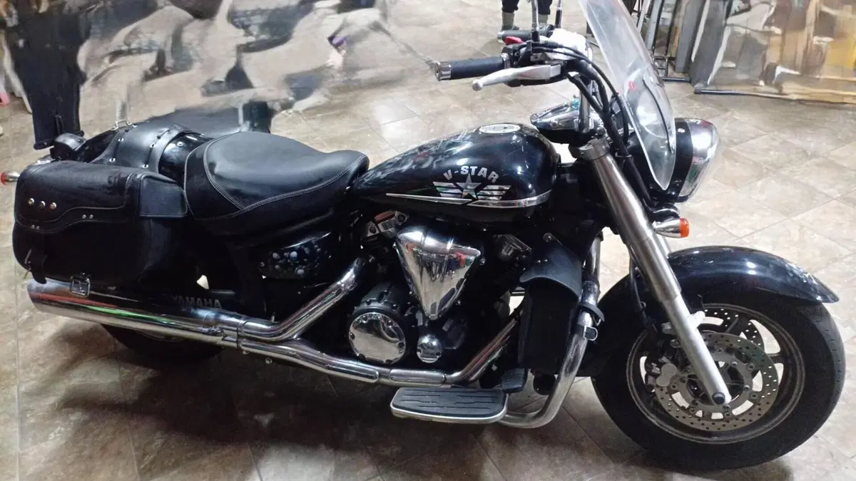 Yamaha XVS 1300 Midnight Star (2006 - 16)  (2)