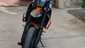 KTM 690 SMC R (2019 - 20)  (2)