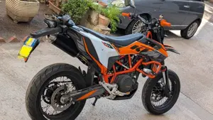 KTM 690 SMC R (2019 - 20)  (4)