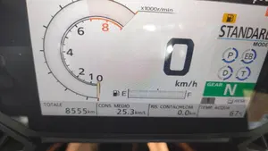 Honda Forza 750 DCT Travel (2021 - 24)  (8)