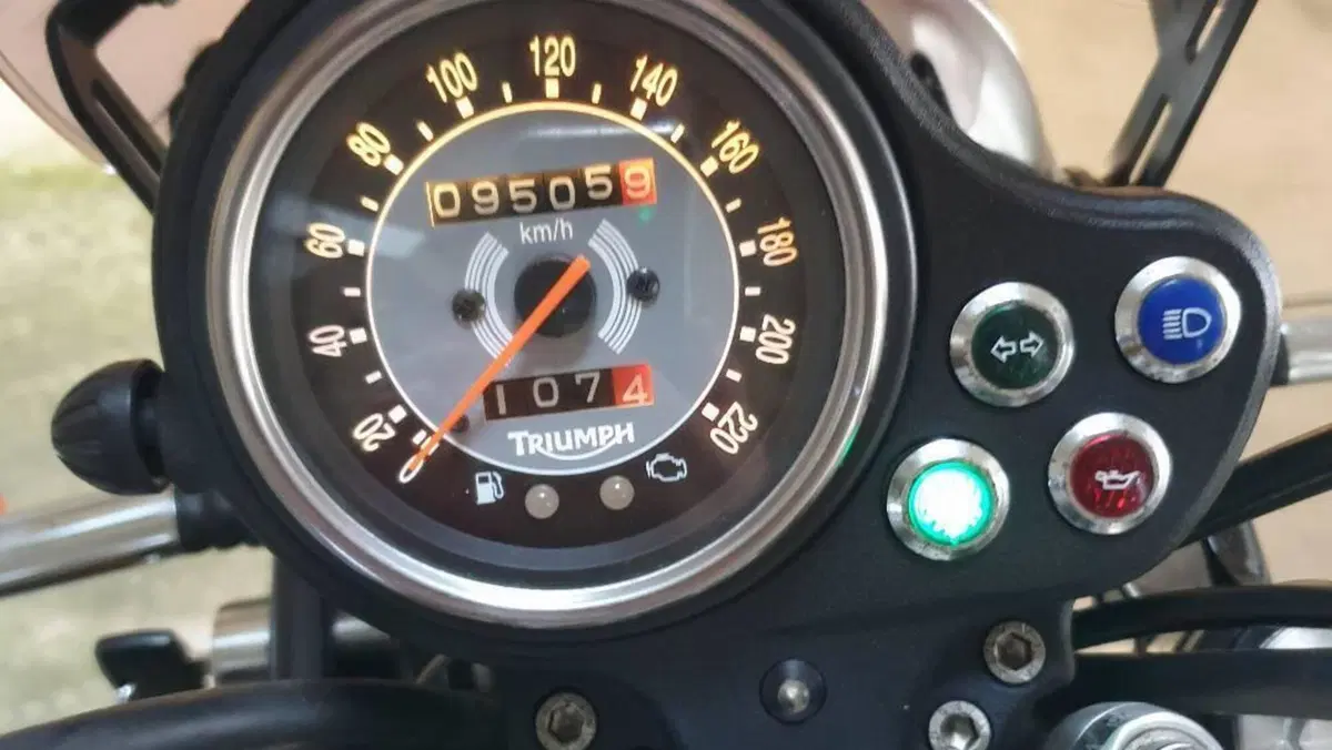 Triumph Bonneville (2007 - 16)  (5)