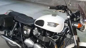 Triumph Bonneville (2007 - 16)  (7)