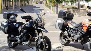 Moto Guzzi V85 TT Guardia d'Onore (2022 - 23) 