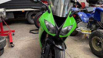 Kawasaki Ninja 1000 ZX-10R (2008 - 09) usata