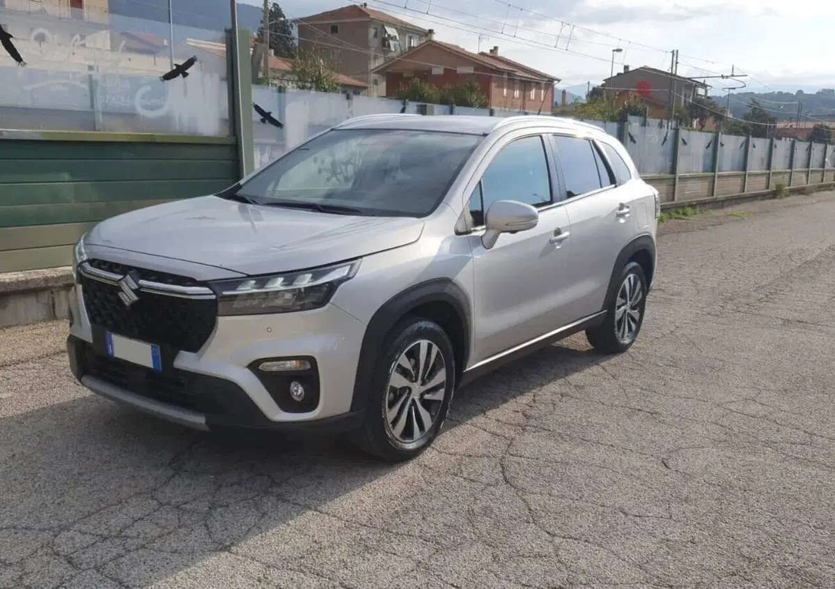 Suzuki S-Cross 1.4h Top+ 2wd (4)